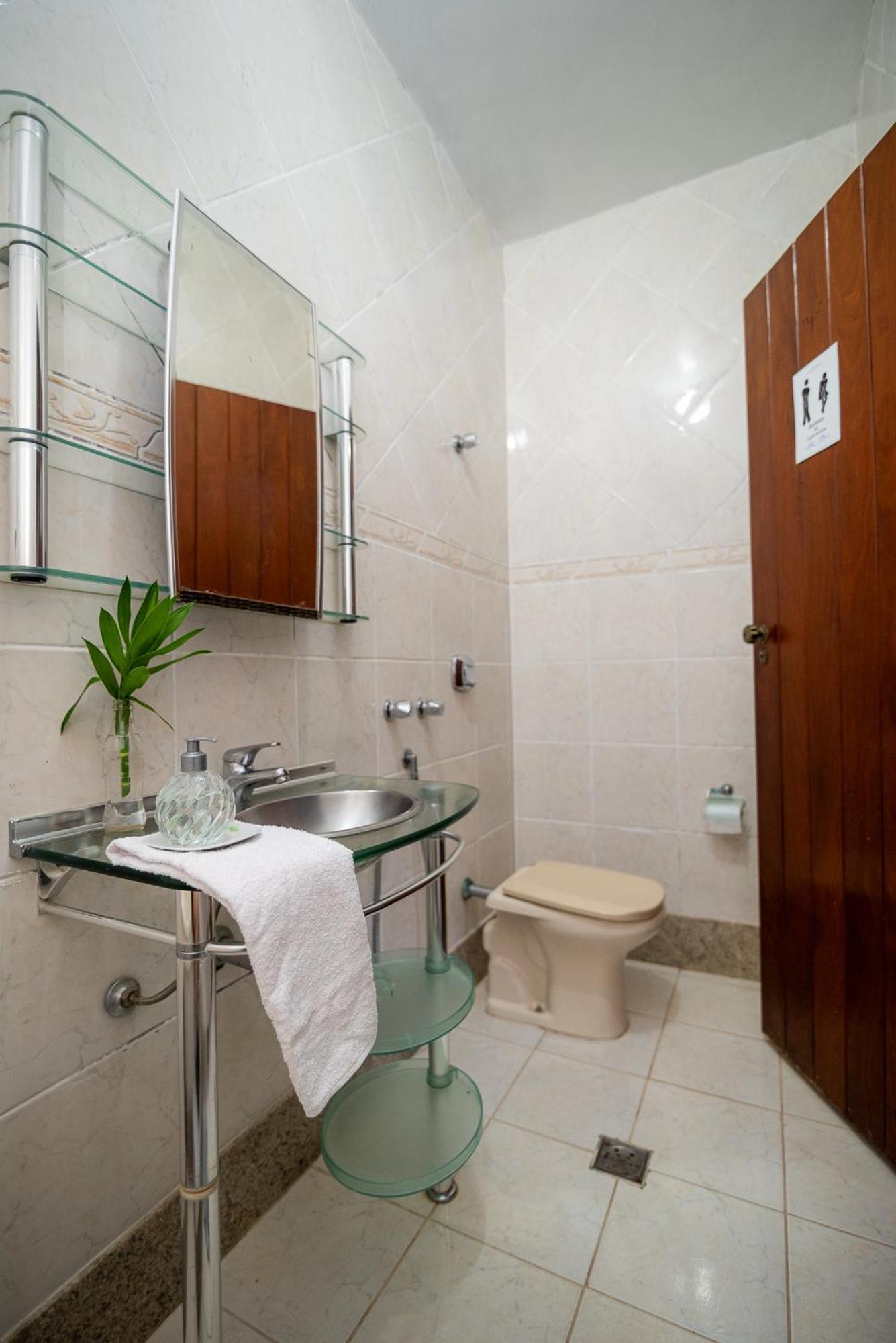 Hostel Lares Brumadinho Exterior photo